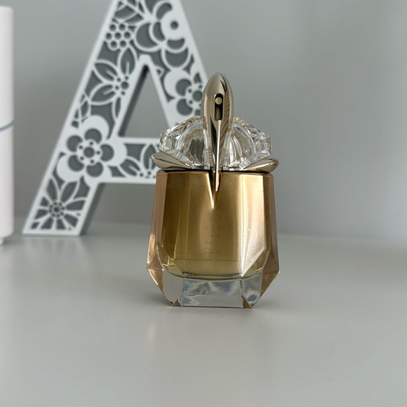 Mugler Other - Mugler Alien Goddess